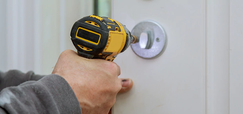 Street Locksmith For Smart Lock Repair in Fairfield, CA